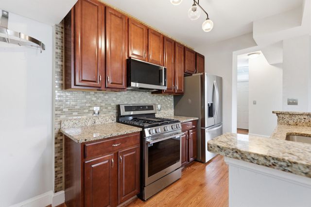 809 DELAFIELD NW, Washington, DC 20011