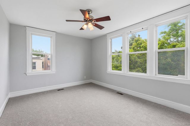 809 DELAFIELD NW, Washington, DC 20011