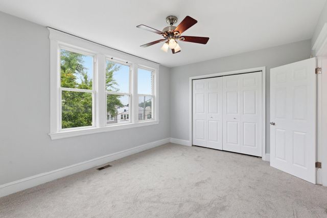 809 DELAFIELD NW, Washington, DC 20011