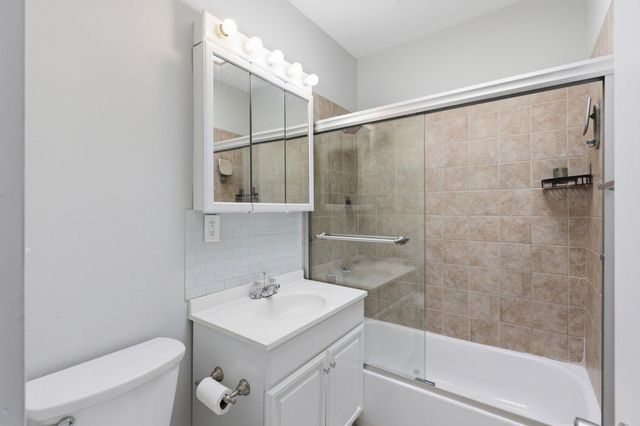 809 DELAFIELD NW, Washington, DC 20011