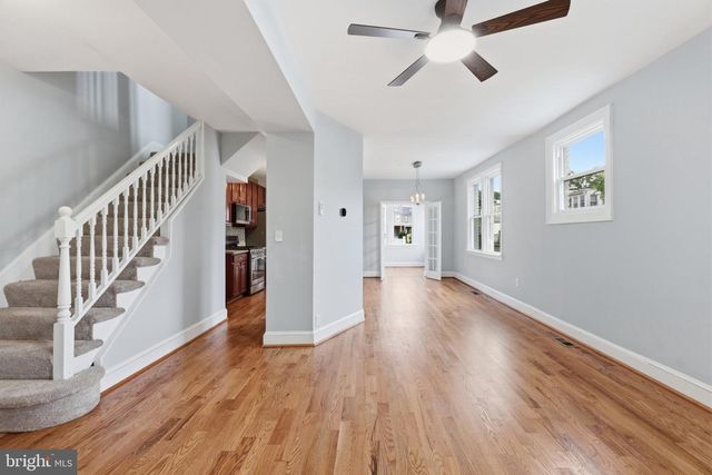 809 DELAFIELD NW, Washington, DC 20011