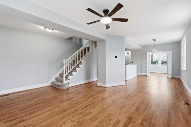 809 DELAFIELD NW, Washington, DC 20011