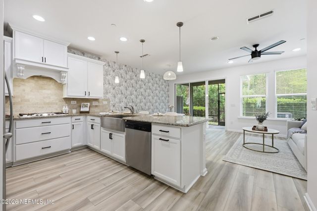 55 CANARY PALM Court, Ponte Vedra, FL 32081