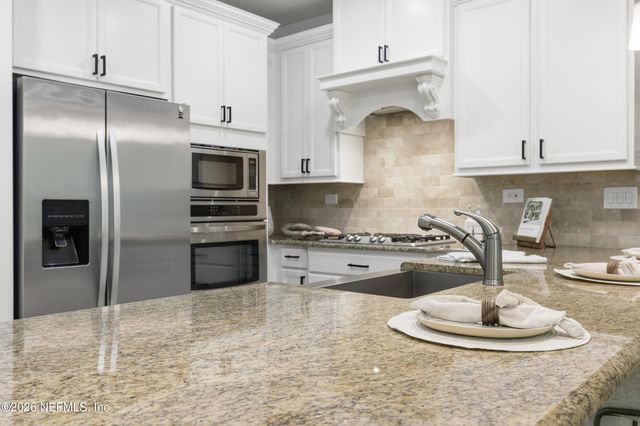 55 CANARY PALM Court, Ponte Vedra, FL 32081