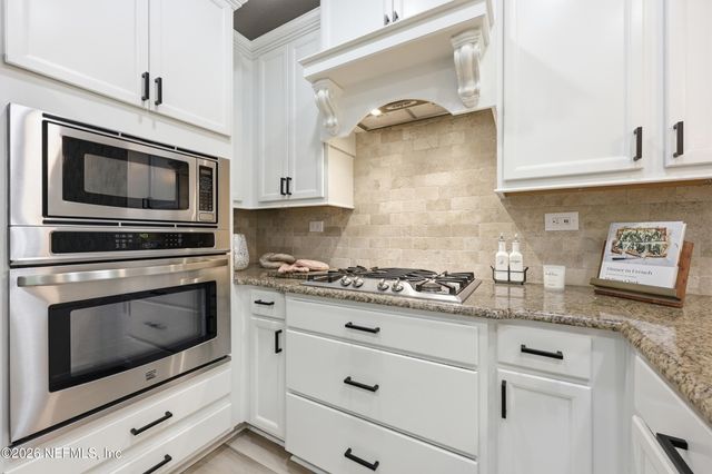 55 CANARY PALM Court, Ponte Vedra, FL 32081