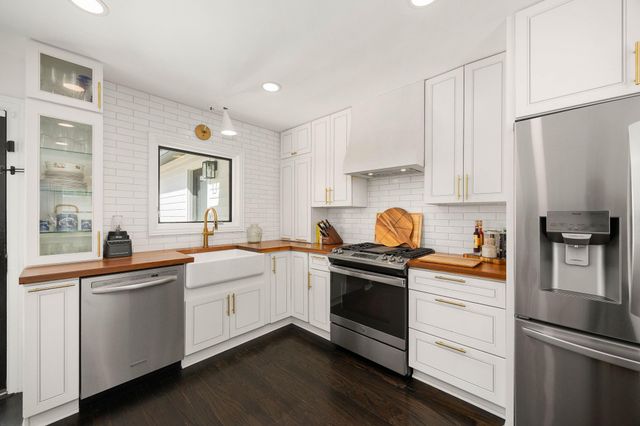 1054 Gardenia Drive, Houston, TX 77018