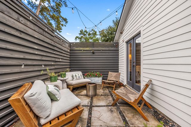1054 Gardenia Drive, Houston, TX 77018