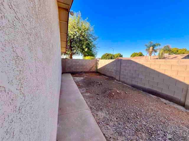 4890 W 21 Pl, Yuma, AZ 85364
