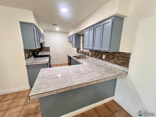 4890 W 21 Pl, Yuma, AZ 85364