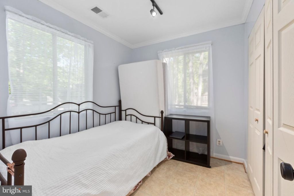 303 WILDERNESS DR, Locust Grove, VA 22508
