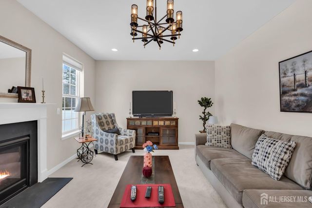 81 N Locust Avenue N A, Evesham, NJ 08053