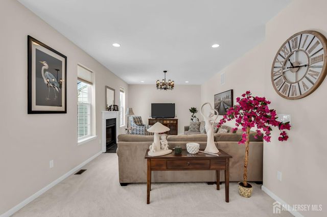 81 N Locust Avenue N A, Evesham, NJ 08053