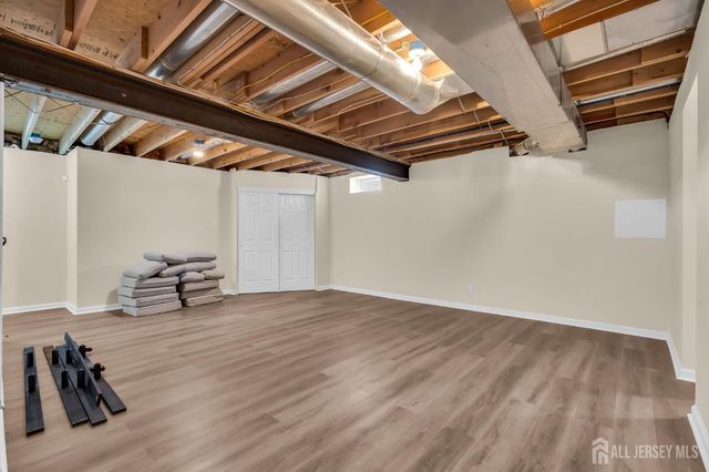 81 N Locust Avenue N A, Evesham, NJ 08053