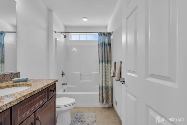 81 N Locust Avenue N A, Evesham, NJ 08053