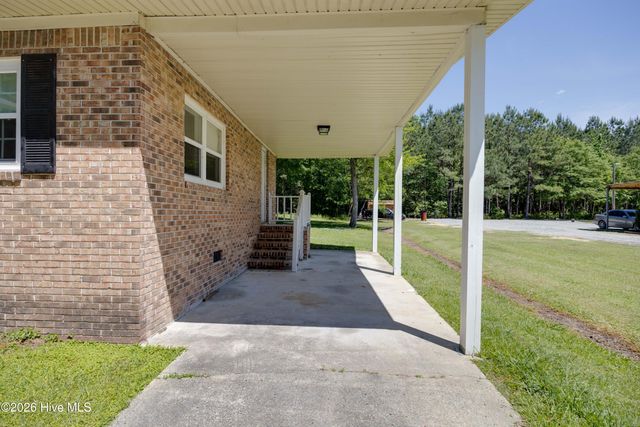 1995 Bear Trap Road, Williamston, NC 27892