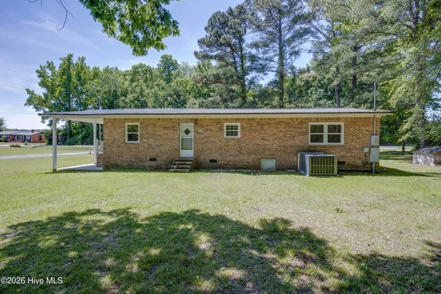 1995 Bear Trap Road, Williamston, NC 27892