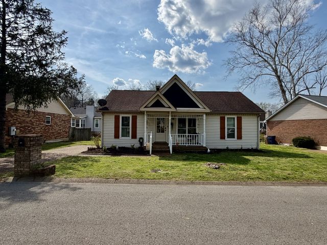 105 Heathcote Ct, Goodlettsville, TN 37072