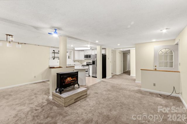 529 Alta Vista Drive, Hendersonville, NC 28791