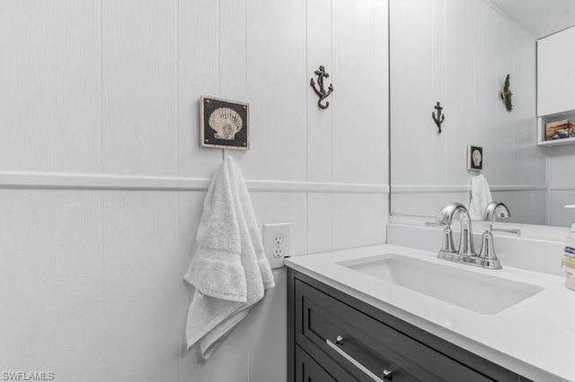 10 Abilene TRL 192, Naples, FL 34113
