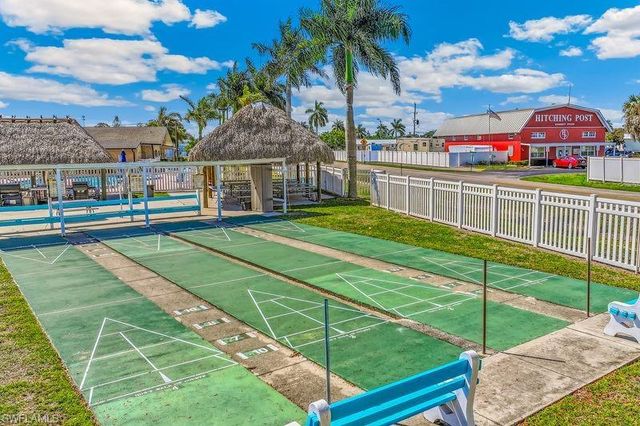 10 Abilene TRL 192, Naples, FL 34113