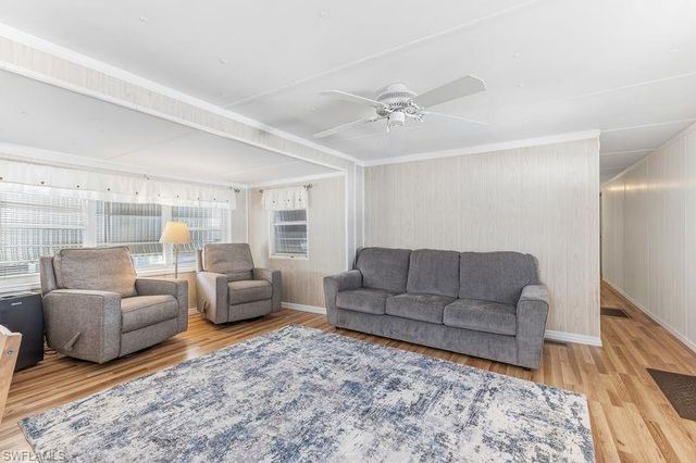 10 Abilene TRL 192, Naples, FL 34113