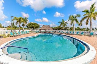 10 Abilene TRL 192, Naples, FL 34113