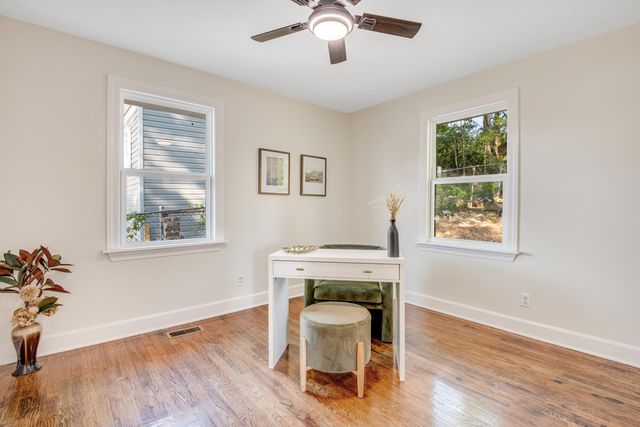 1130 N Chamberlain Avenue, Chattanooga, TN 37406