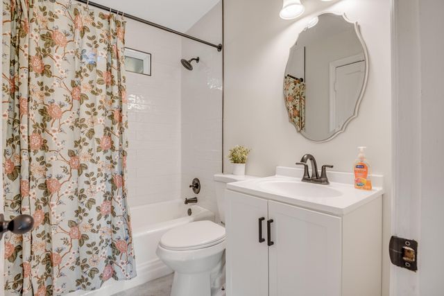 1130 N Chamberlain Avenue, Chattanooga, TN 37406