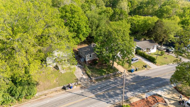 1130 N Chamberlain Avenue, Chattanooga, TN 37406