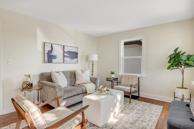 1130 N Chamberlain Avenue, Chattanooga, TN 37406