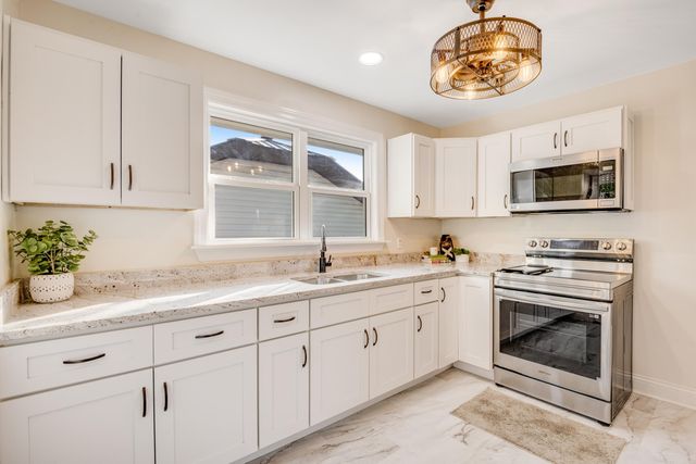 1130 N Chamberlain Avenue, Chattanooga, TN 37406