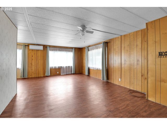 3900 COBURG Rd 59, Eugene, OR 97408