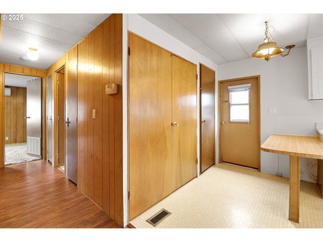 3900 COBURG Rd 59, Eugene, OR 97408