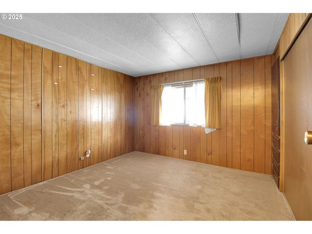 3900 COBURG Rd 59, Eugene, OR 97408