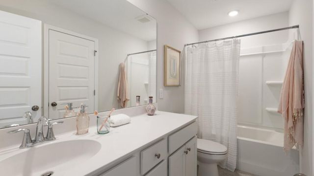 202 Hue Street, Summerville, SC 29486