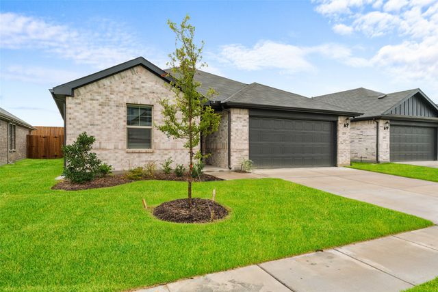 255 Sugarlands Drive, Greenville, TX 75402