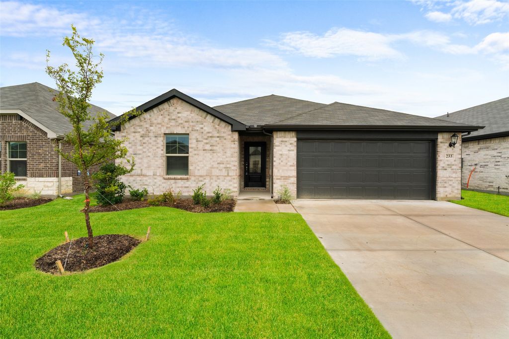 255 Sugarlands Drive, Greenville, TX 75402