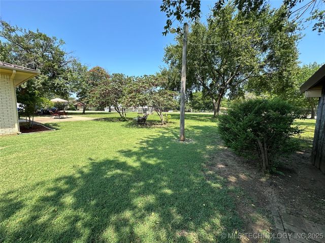 308 E Main, Bokchito, OK 74726