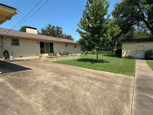 308 E Main, Bokchito, OK 74726