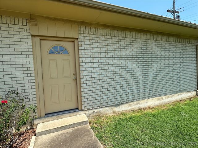 308 E Main, Bokchito, OK 74726