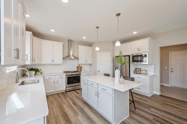 752 Rosebud Lane, Delano, MN 55328