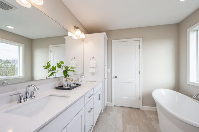 752 Rosebud Lane, Delano, MN 55328