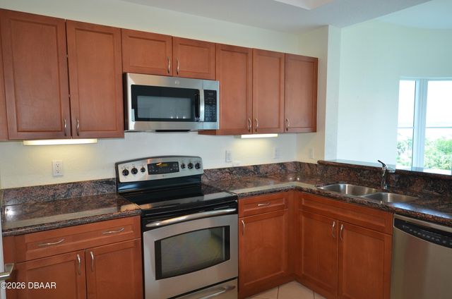 2 Oceans West Blvd Apt 506, Daytona Beach Shores, FL 32118