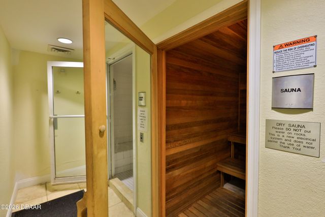 2 Oceans West Blvd Apt 506, Daytona Beach Shores, FL 32118