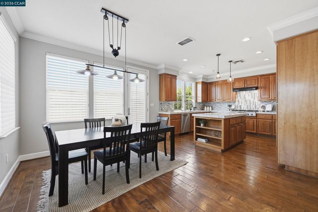 6122 Ashwell Way, Vallejo, CA 94591