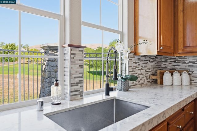 6122 Ashwell Way, Vallejo, CA 94591