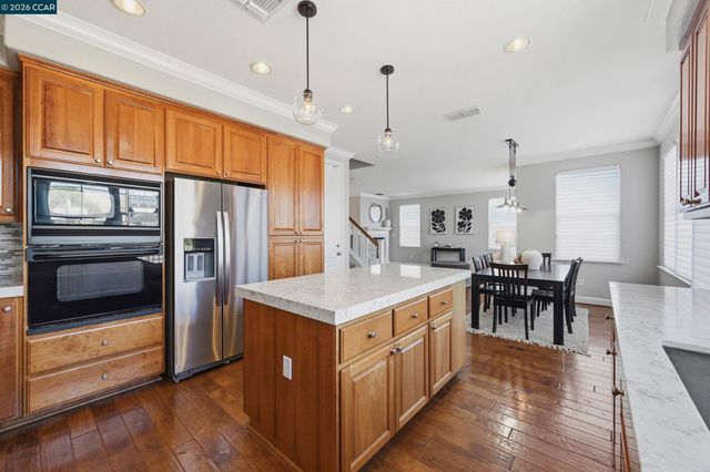 6122 Ashwell Way, Vallejo, CA 94591