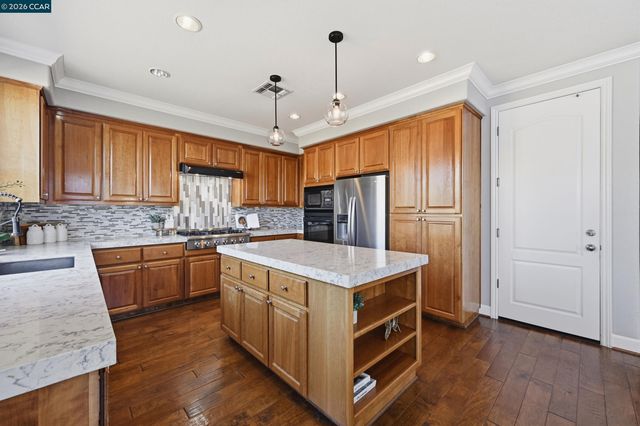 6122 Ashwell Way, Vallejo, CA 94591