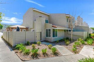 5688 E Los Angeles, Simi Valley, CA 93063