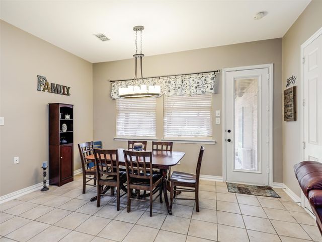 2113 Sandy Creek Drive, Frisco, TX 75033
